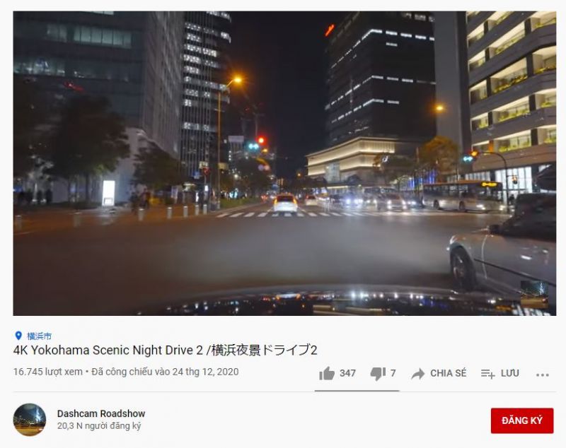 cảnh chạy xe ở đường phố Yokohama